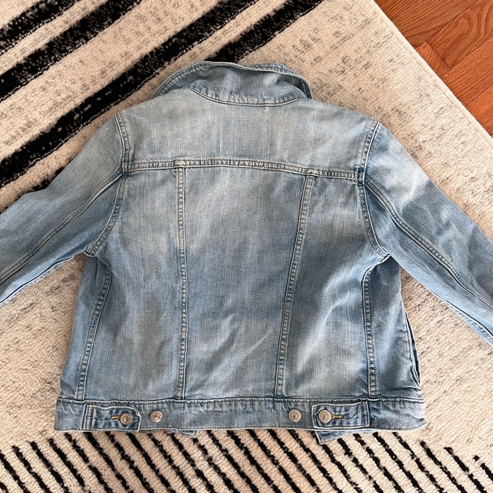 Authentic Levi Jean Jacket. Size Small. - image 3